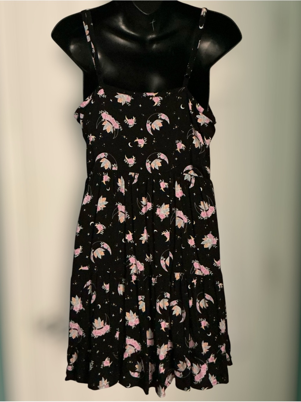 Hot Topic Dress - Picture 2 of 4